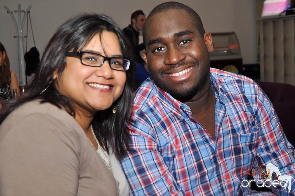 Karaoke în Blondy's Art Café, 