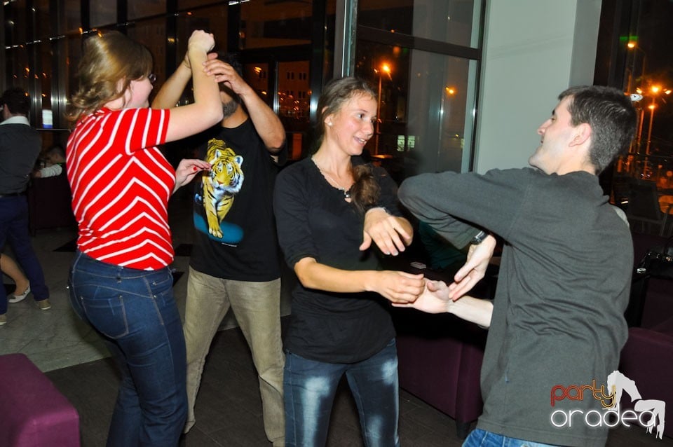 Karaoke în Blondy's Art Café, 