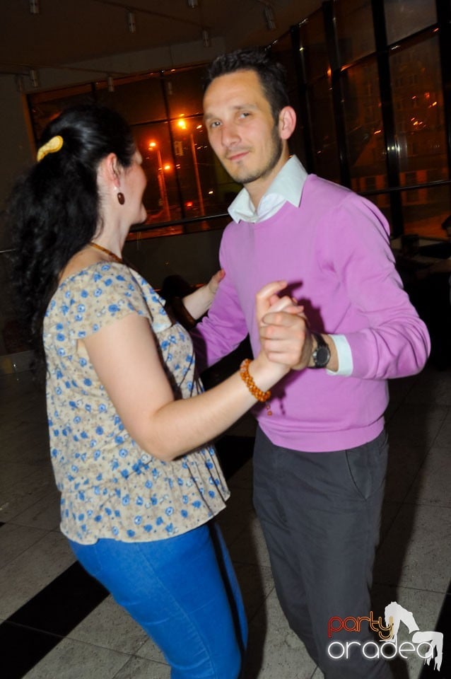 Karaoke în Blondy's Art Café, 