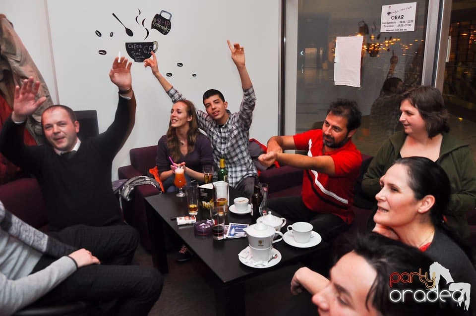 Karaoke în Blondy's Art Café, 