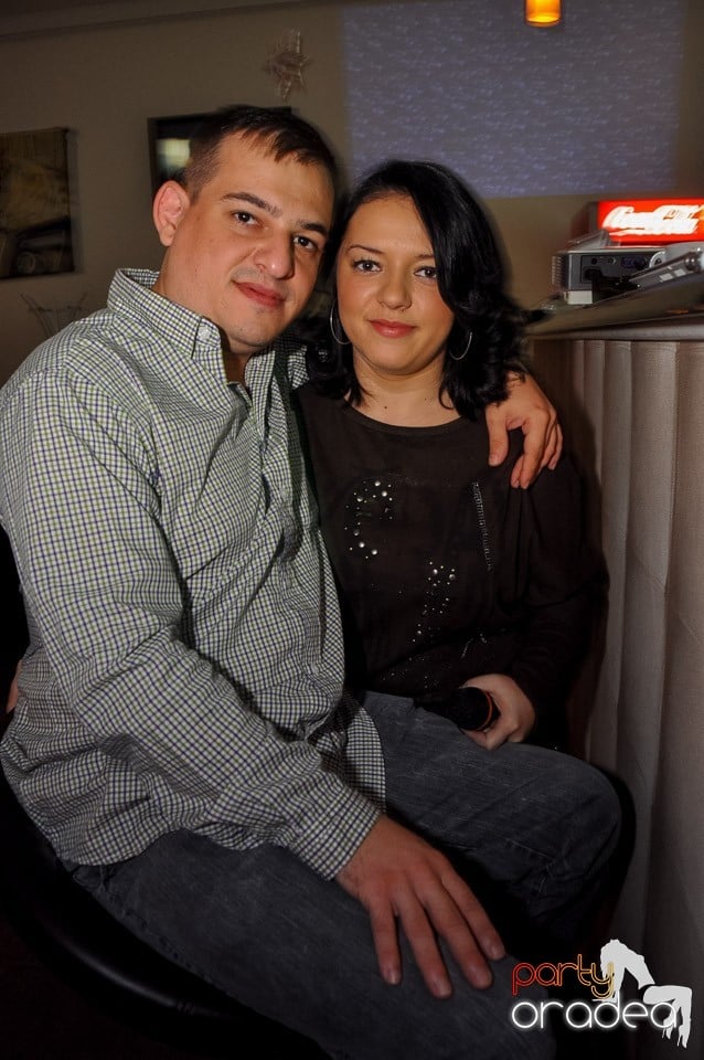 Karaoke în Blondy's Art Café, 