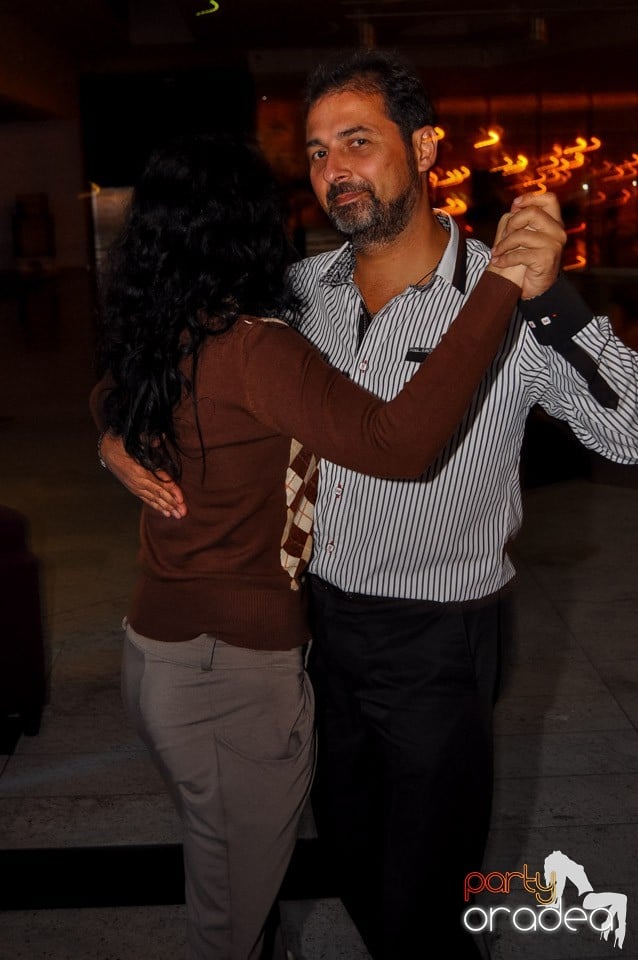 Karaoke în Blondy's Art Café, 