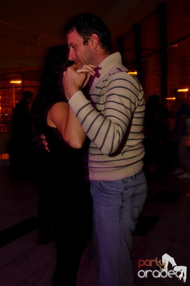 Karaoke în Blondy's Art Café, 