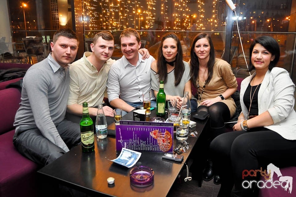 Karaoke în Blondy's Art Café, 