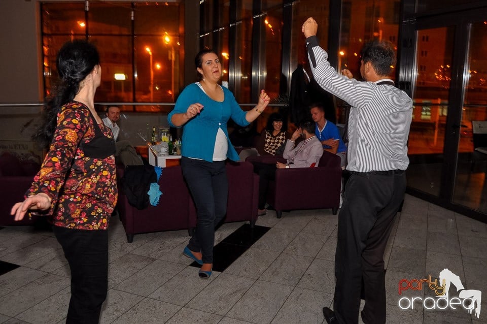 Karaoke în Blondy's Art Café, 