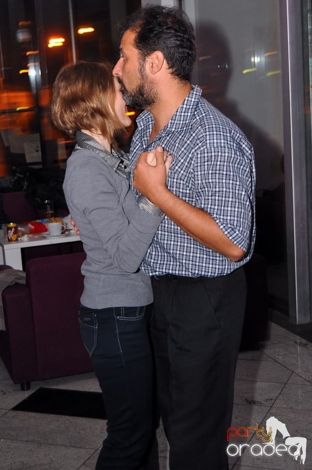 Karaoke în Blondy's Art Café, 