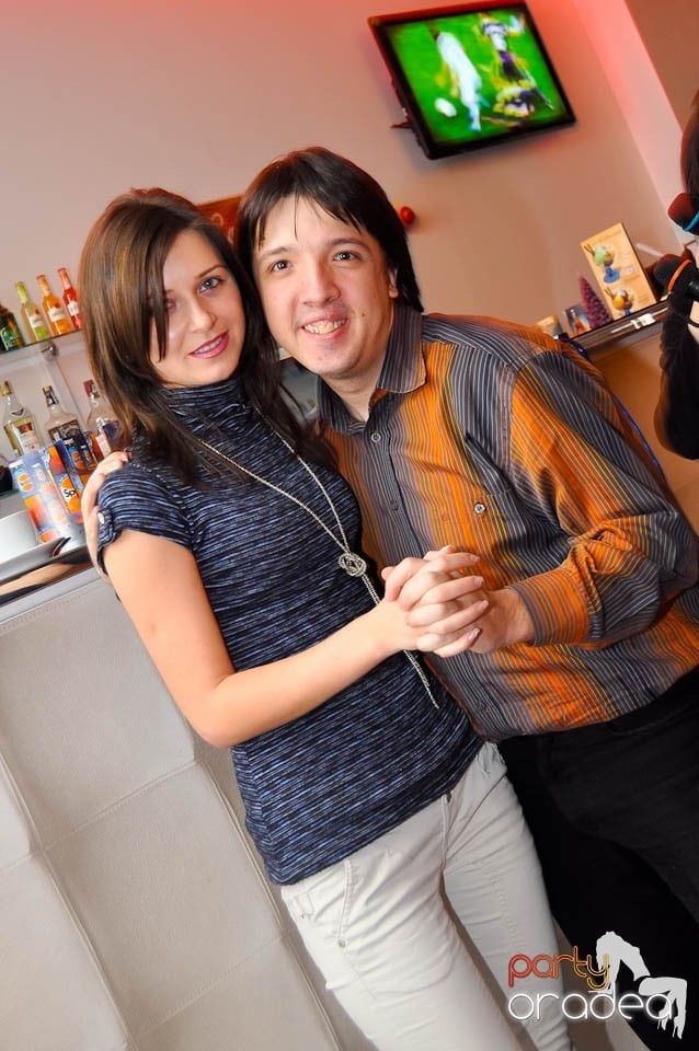 Karaoke în Blondy's Art Café, 