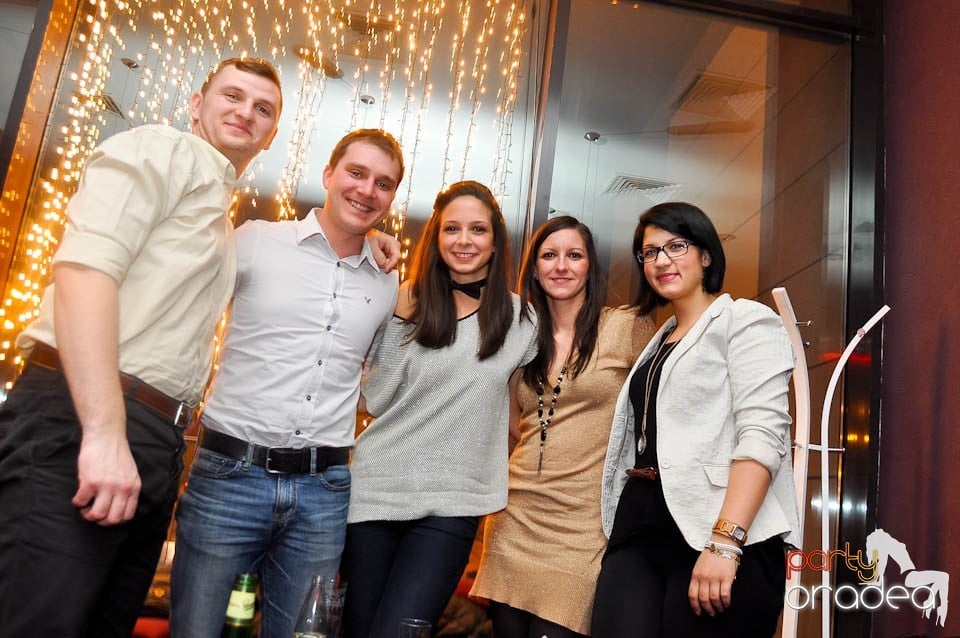 Karaoke în Blondy's Art Café, 