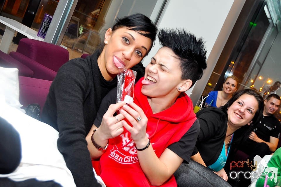 Karaoke în Blondy's Art Café, 