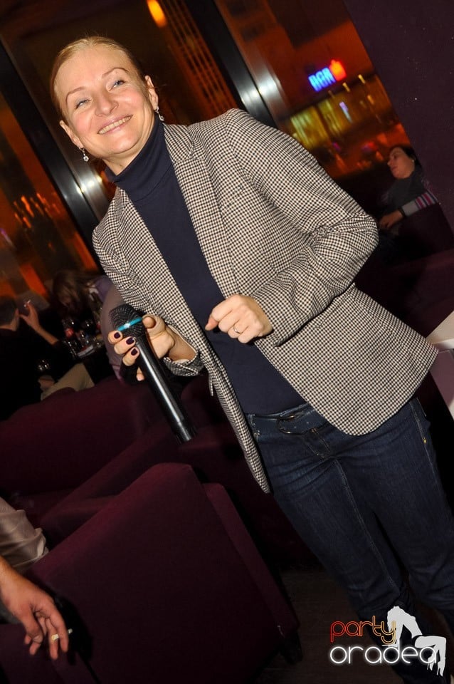 Karaoke în Blondy's Art Café, 