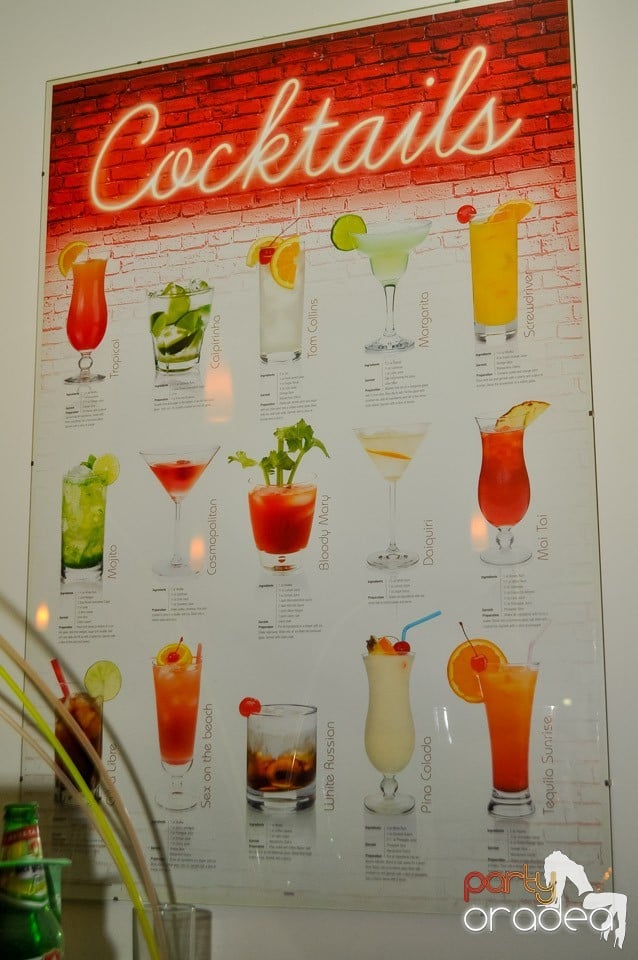 Karaoke în Blondy's Art Café, 