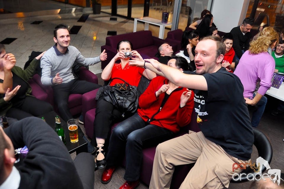 Karaoke în Blondy's Art Café, 