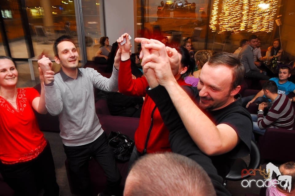 Karaoke în Blondy's Art Café, 