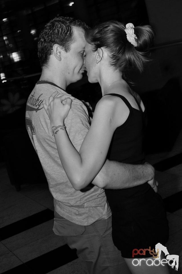 Karaoke în Blondy's, 