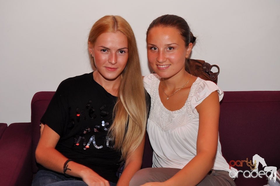 Karaoke în Blondy's, 