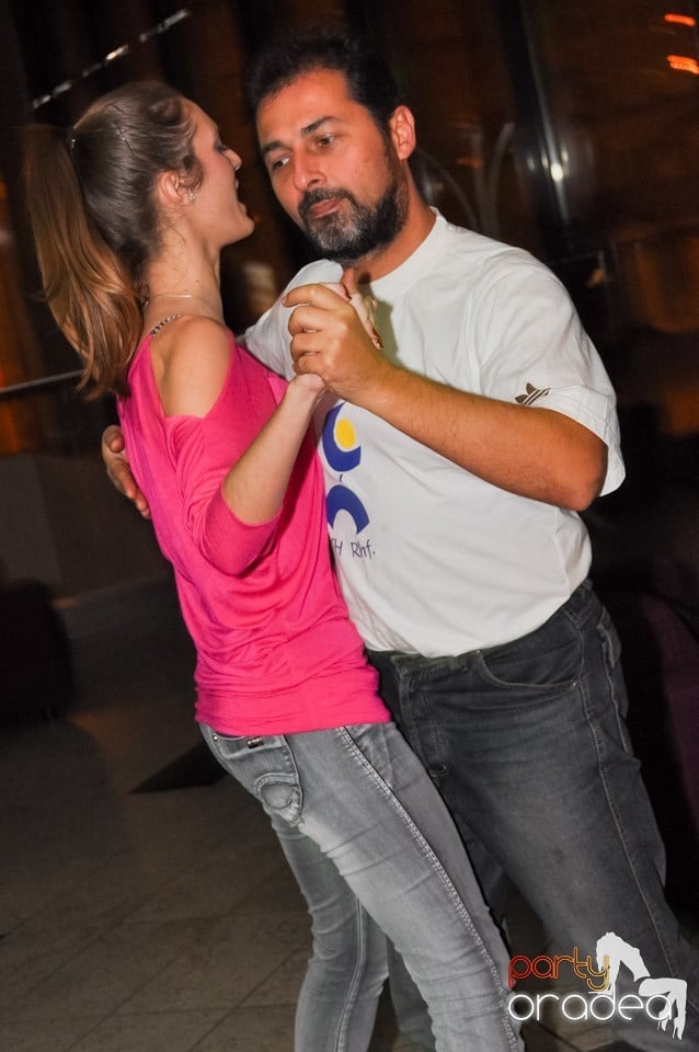 Karaoke în Blondy's, 