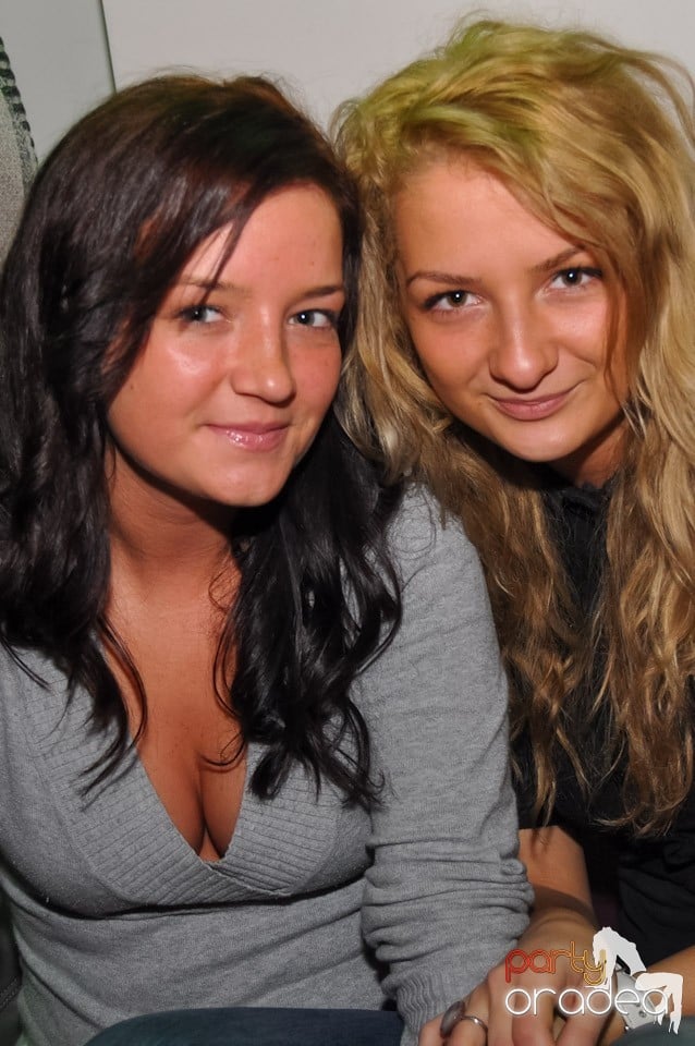 Karaoke în Blondy's, 