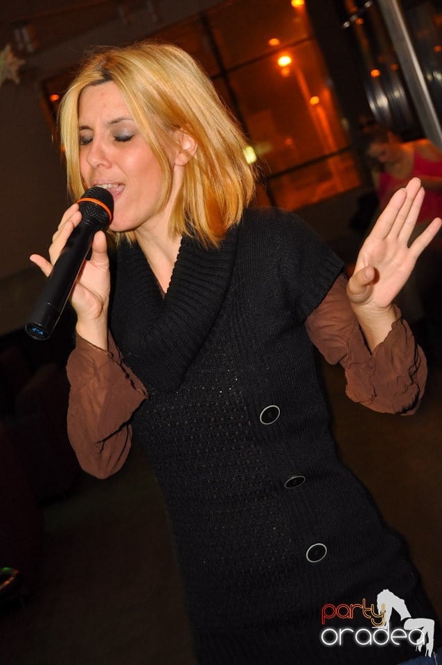 Karaoke în Blondy's, 