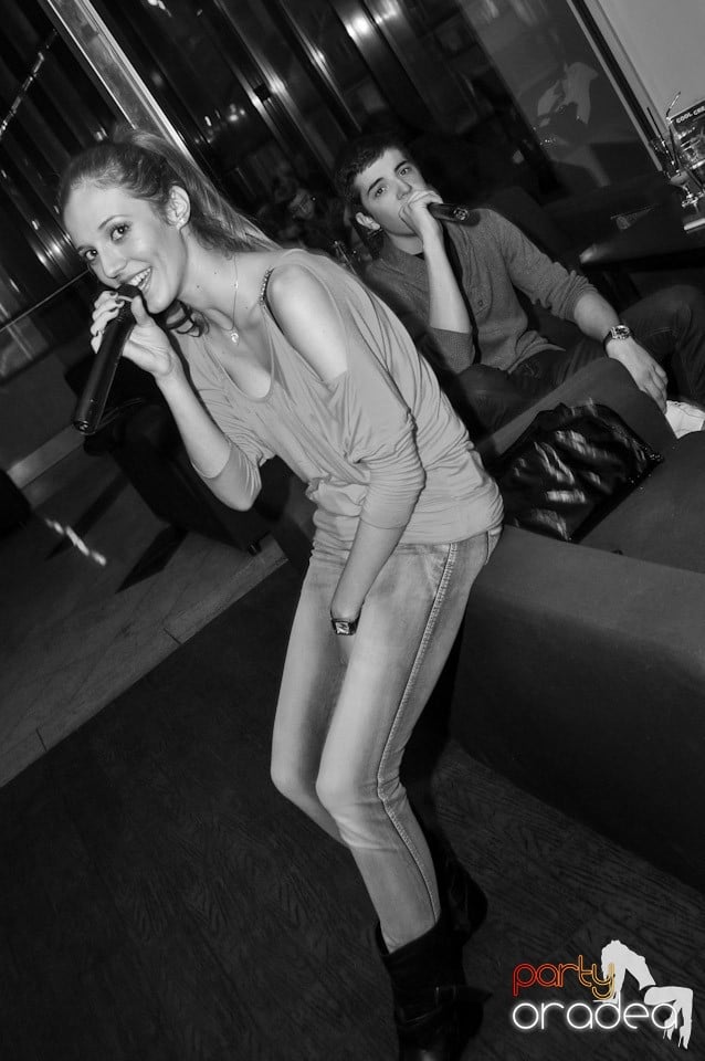 Karaoke în Blondy's, 