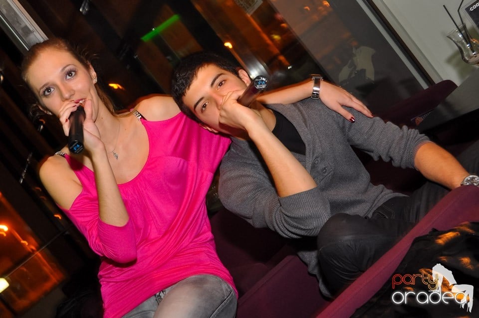 Karaoke în Blondy's, 