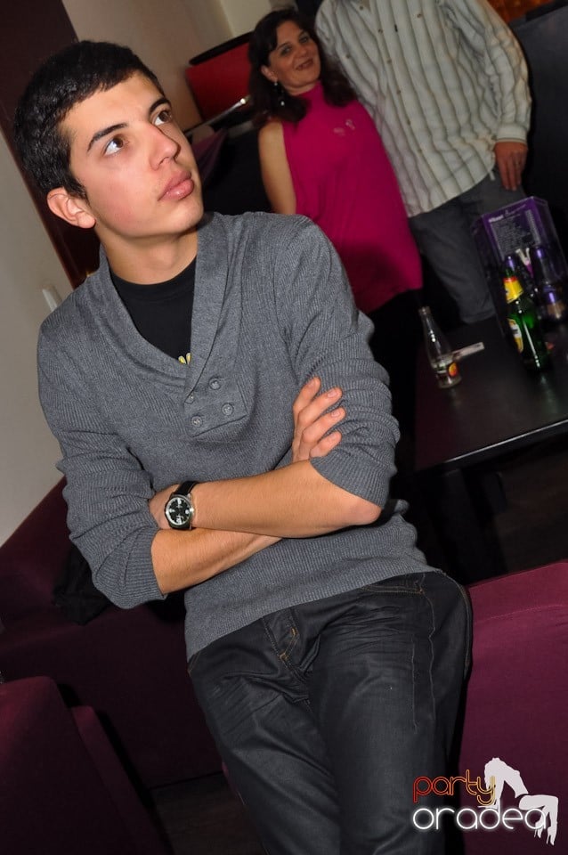 Karaoke în Blondy's, 