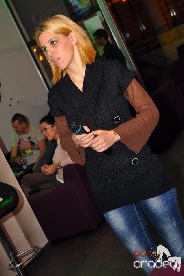 Karaoke în Blondy's, 