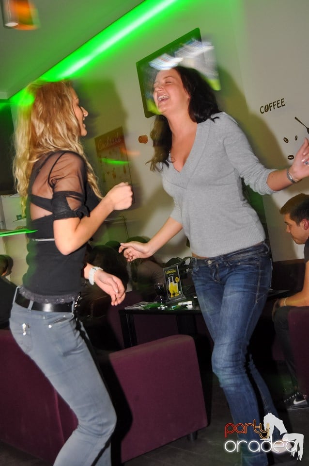 Karaoke în Blondy's, 