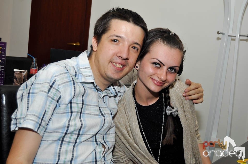 Karaoke în Blondy's, 