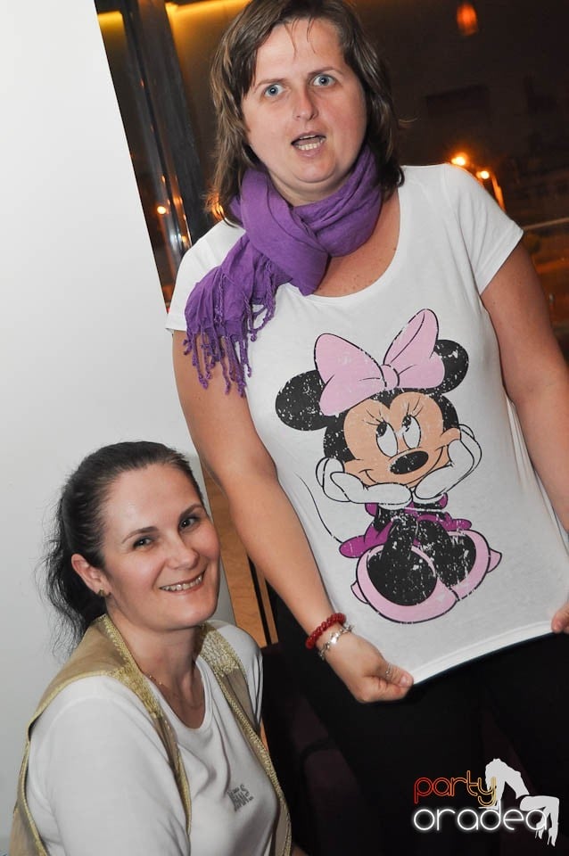 Karaoke în Blondy's, 