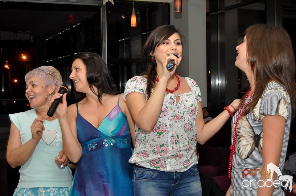 Karaoke în Blondy's, 