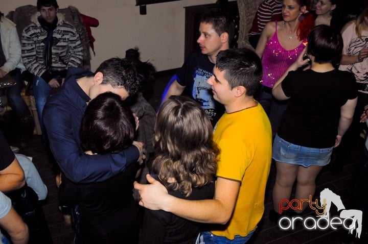 Karaoke în Zulu Caffe, Zulu Caffe