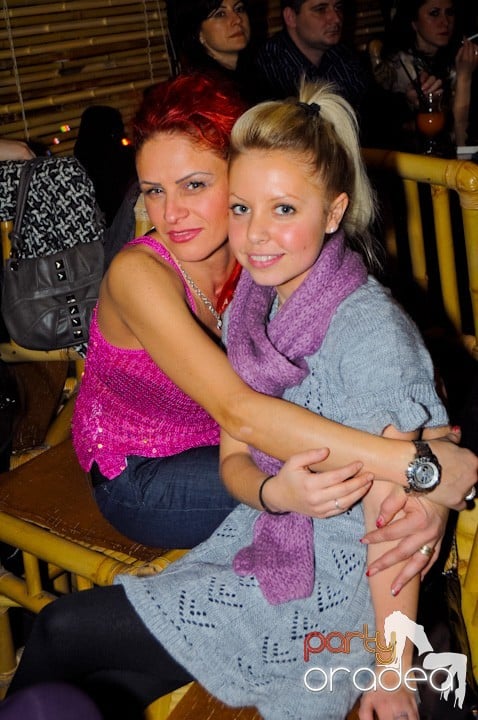 Karaoke în Zulu Caffe, Zulu Caffe