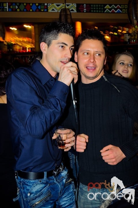 Karaoke în Zulu Caffe, Zulu Caffe