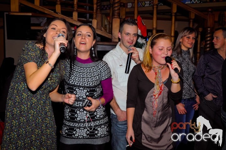 Karaoke în Zulu Caffe, Zulu Caffe