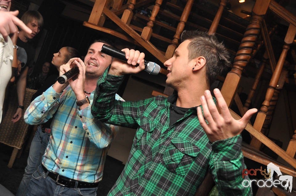 Karaoke în Zulu Caffe, Zulu Caffe