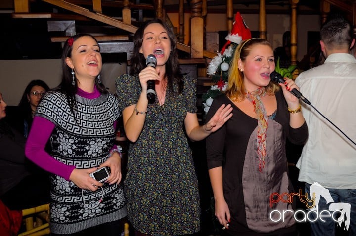 Karaoke în Zulu Caffe, Zulu Caffe