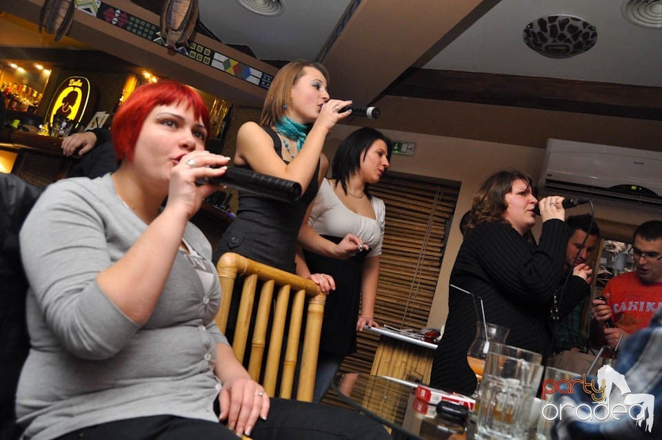 Karaoke în Zulu Caffe, Zulu Caffe