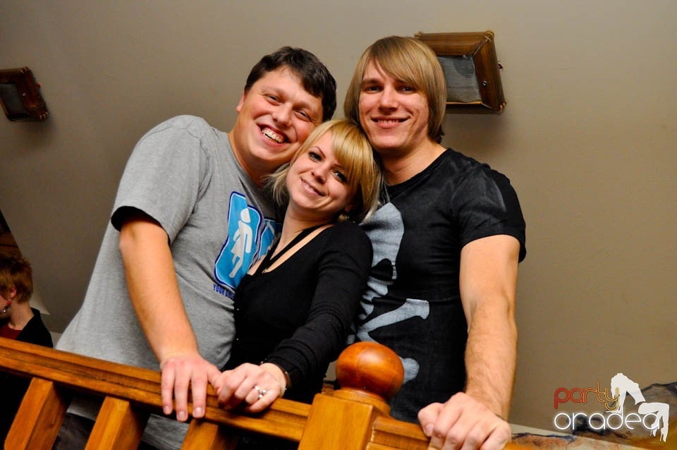 Karaoke în Zulu Caffe, Zulu Caffe