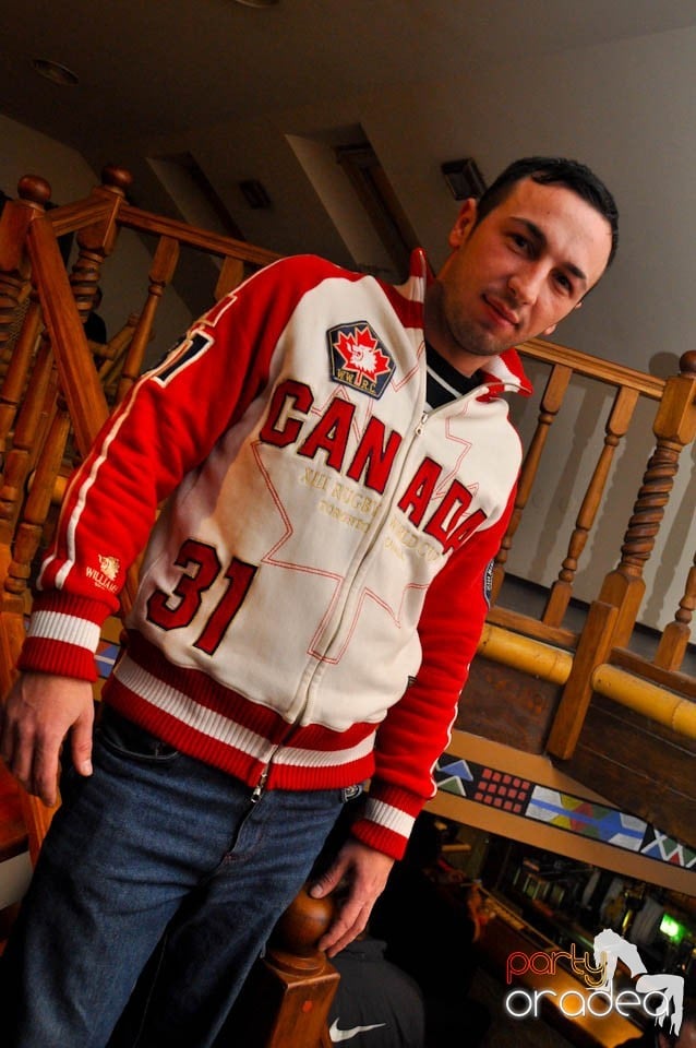 Karaoke în Zulu Caffe, Zulu Caffe