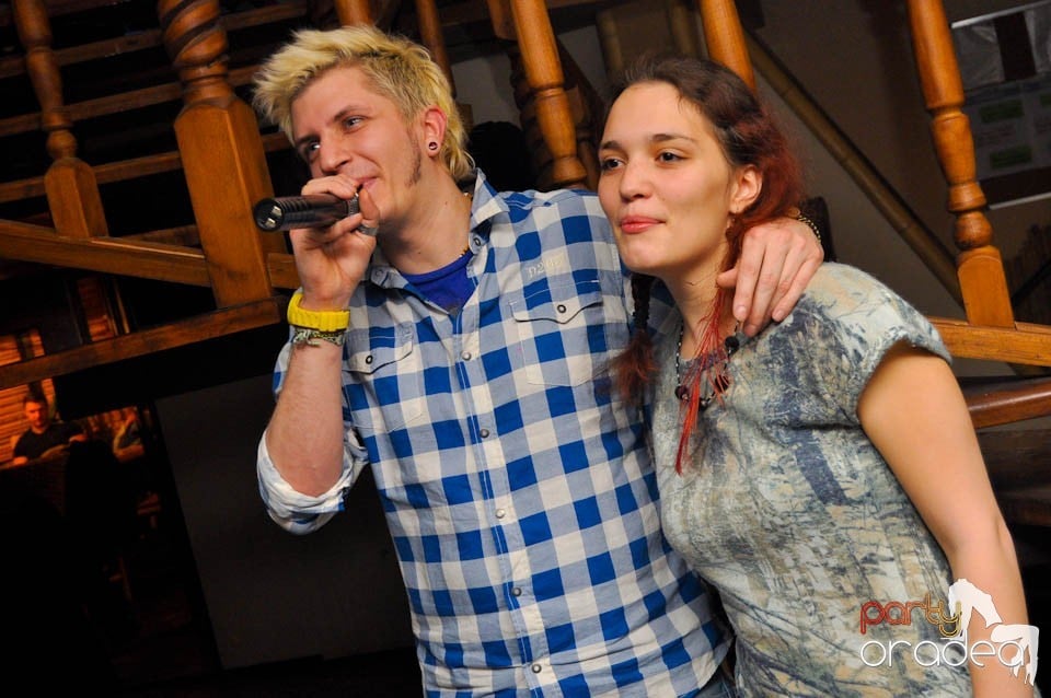 Karaoke în Zulu Caffe, Zulu Caffe