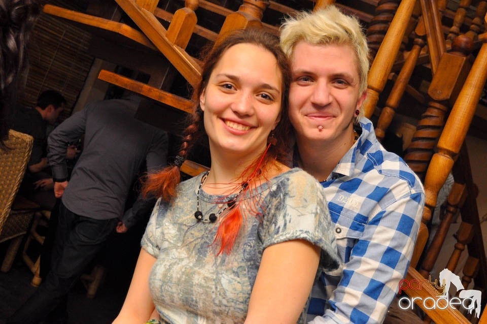 Karaoke în Zulu Caffe, Zulu Caffe