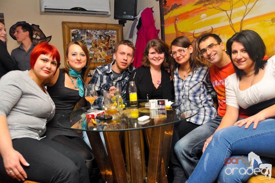 Karaoke în Zulu Caffe, Zulu Caffe