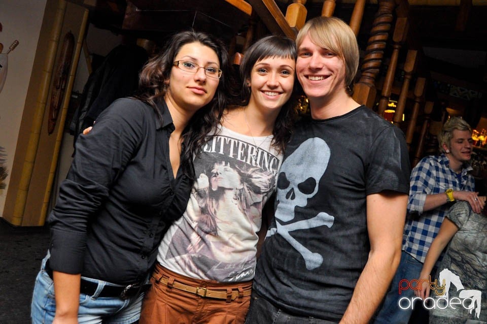 Karaoke în Zulu Caffe, Zulu Caffe