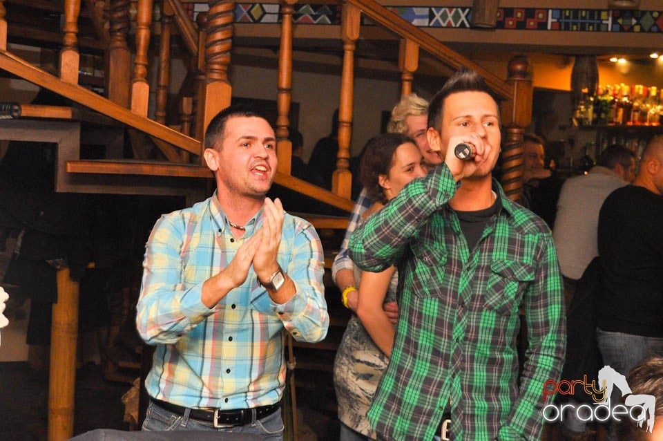 Karaoke în Zulu Caffe, Zulu Caffe