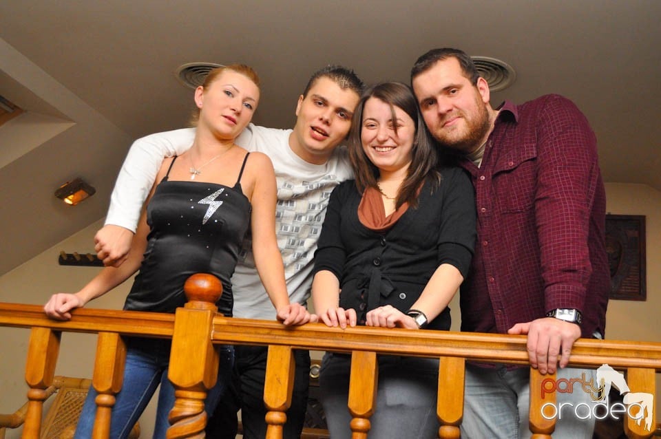 Karaoke în Zulu Caffe, Zulu Caffe