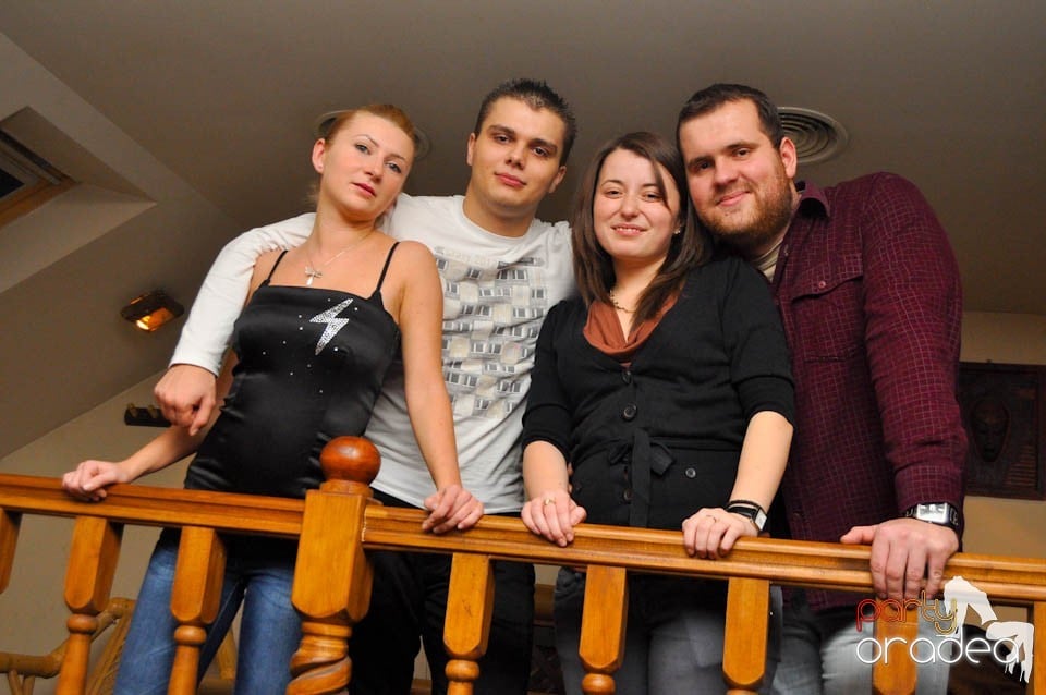 Karaoke în Zulu Caffe, Zulu Caffe