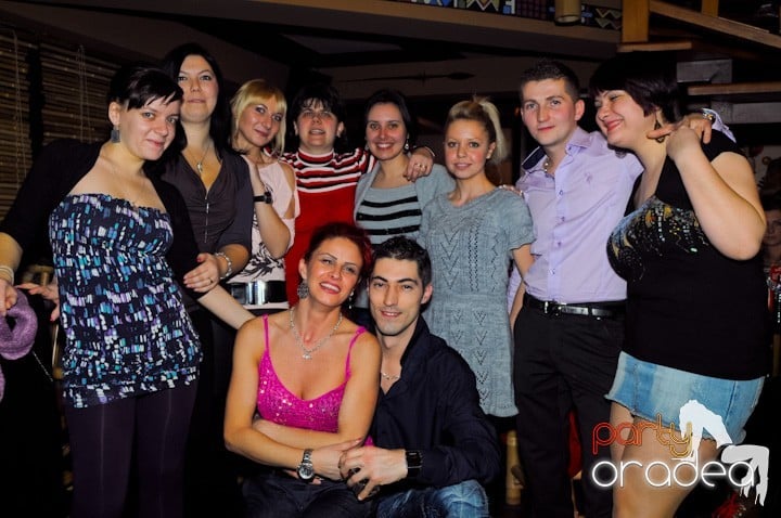 Karaoke în Zulu Caffe, Zulu Caffe