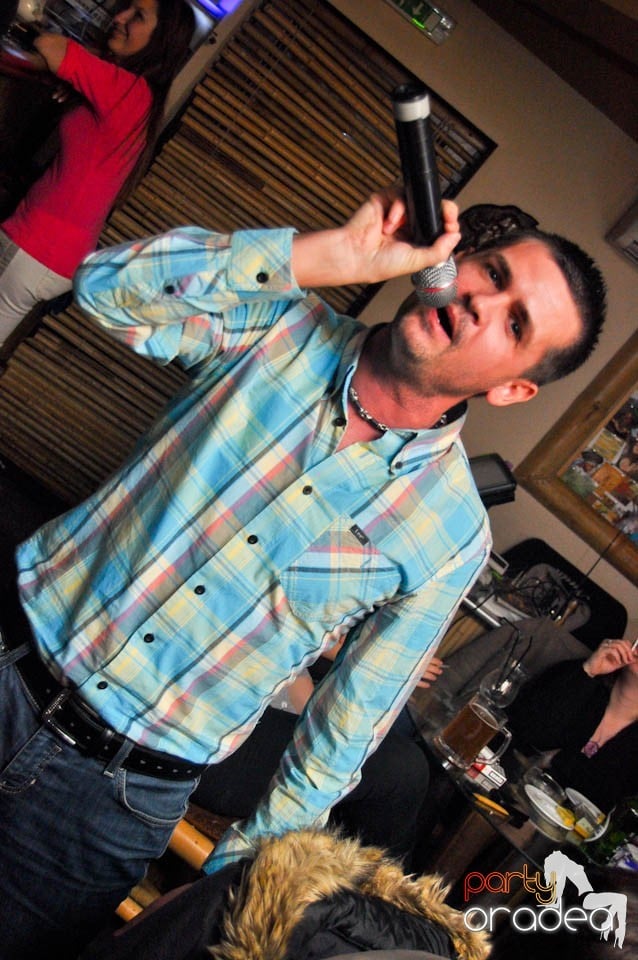 Karaoke în Zulu Caffe, Zulu Caffe