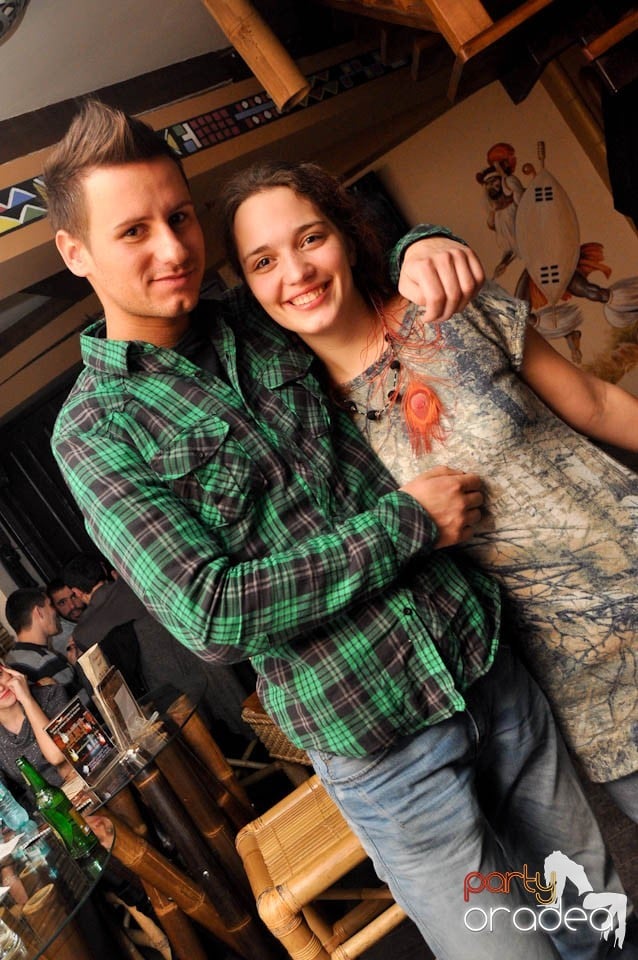 Karaoke în Zulu Caffe, Zulu Caffe