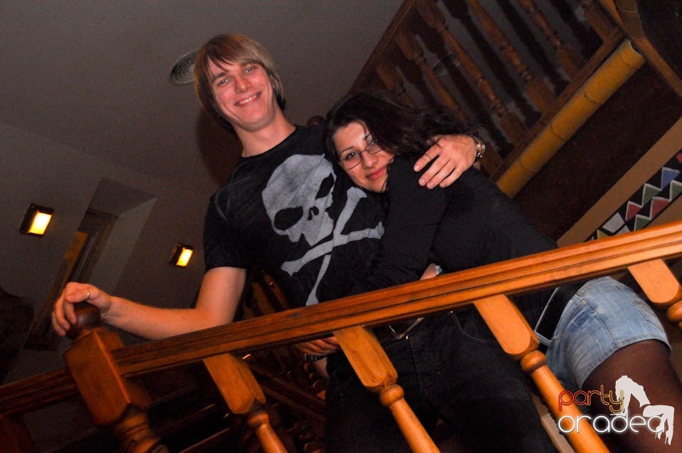 Karaoke în Zulu Caffe, Zulu Caffe